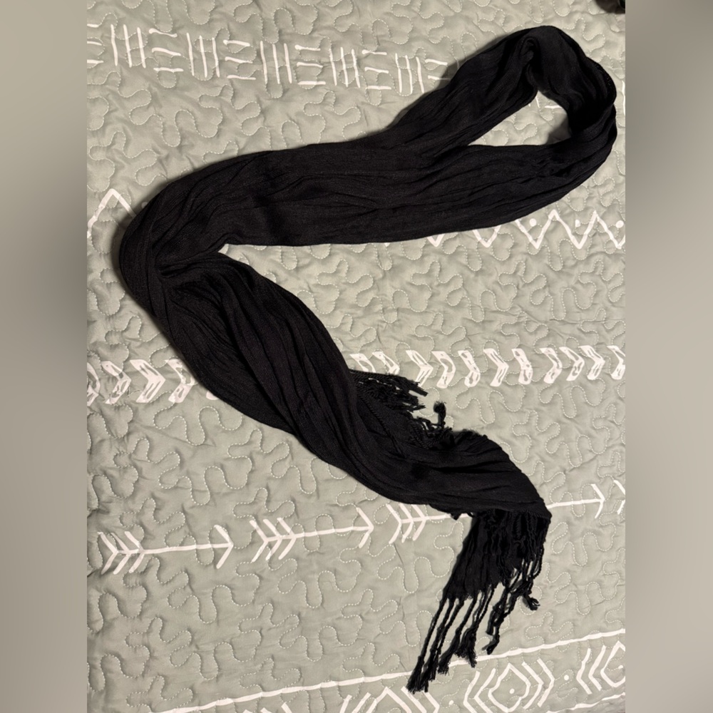Elegant Black Scarf